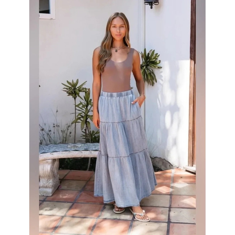 Jolie & Joy Light Blue Tiered Maxi Skirt Casual Women's Skirt Sz L Chambray